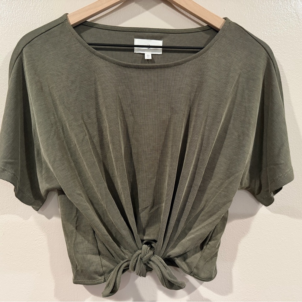 Nordstrom NWT Lou & Grey XS Crop Olive Green Women's Top